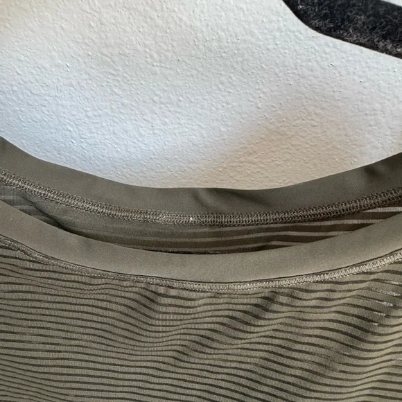 lululemon athletica Olive Striped Long Sleeve Top - Picture 3 of 9
